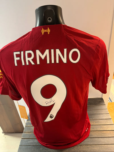 ROBERTO FIRMINO - SIGNERT DRAKT MED EKTEHETSBEVIS/COA