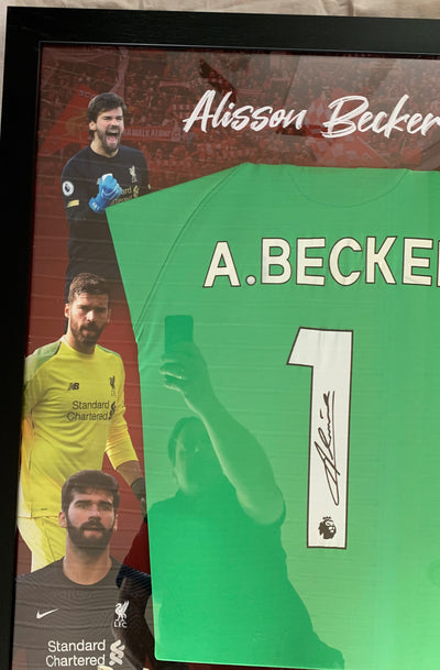 ALISSON BECKER - SIGNERT OG FERDIG INNRAMMET DRAKT "ART-FRAME" MED EKTEHETSBEVIS/COA