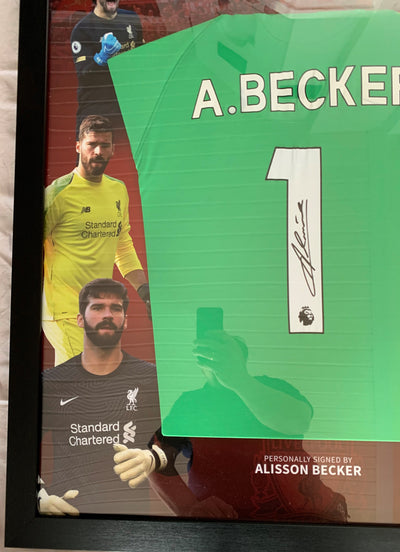 ALISSON BECKER - SIGNERT OG FERDIG INNRAMMET DRAKT "ART-FRAME" MED EKTEHETSBEVIS/COA