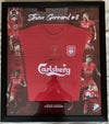 STEVEN GERRARD - SIGNERT FERDIG "ART-FRAME" INNRAMMET DRAKT MED EKTEHETSBEVIS/COA