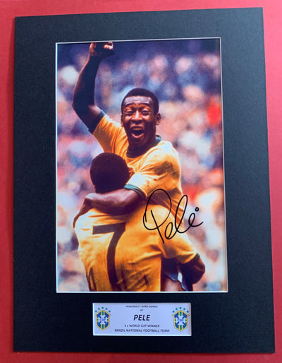 PELE - SIGNERT BILDE MED EKTEHETSBEVIS/COA