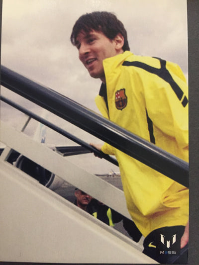 053. OFFICIAL MESSI CARD COLLECTION