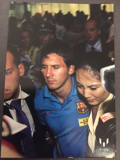 056. OFFICIAL MESSI CARD COLLECTION