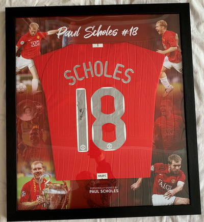 PAUL SCHOLES - SIGNERT FERDIG "ART-FRAME" INNRAMMET DRAKT MED EKTEHETSBEVIS/COA